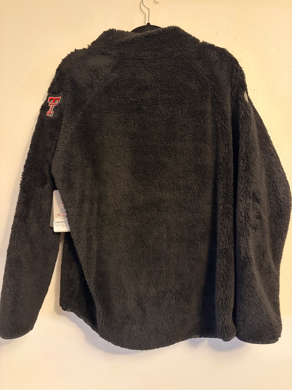 Colosseum Black Quilted Sherpa Pullover with Red Texas Tech Accent - Picture 2 of 6